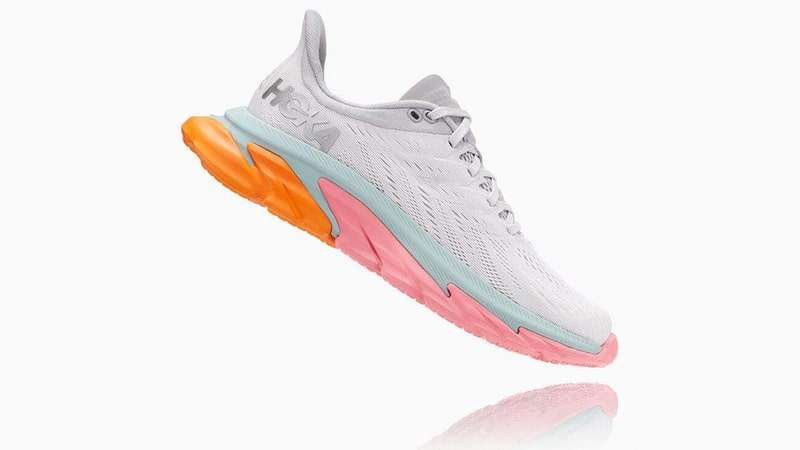 HOKA ONE ONE3-min.jpg