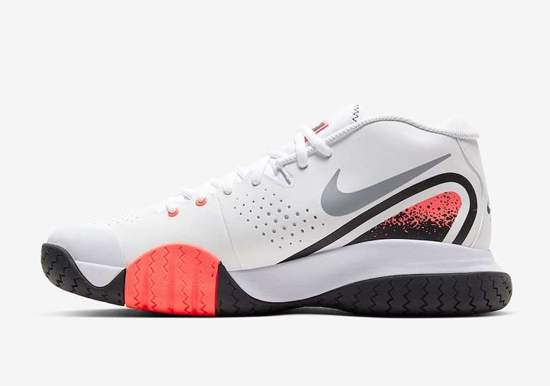 NikeCourt Tech Challenge6-min.jpg NikeCourt Tech Challenge6-min.jpg