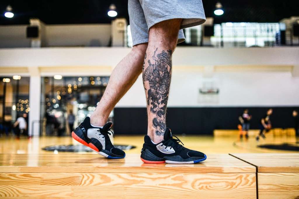 Обзор adidas Harden Vol.4-8.jpg Обзор adidas Harden Vol.4-8.jpg