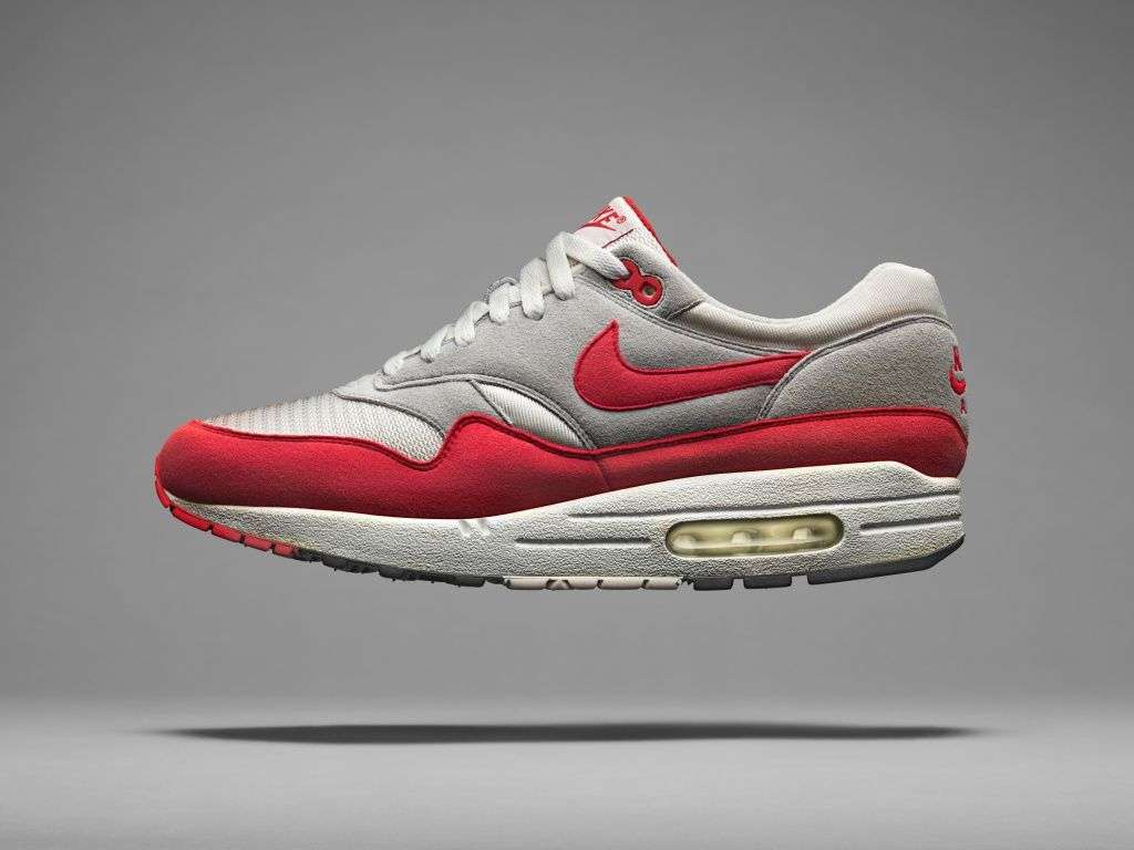 sp15_nsw_airmaxday_am1_1987_hero_v3_38905.jpg